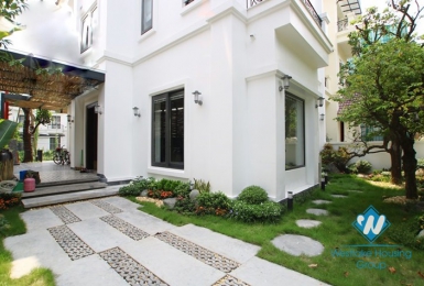 Beautiful villa for rent in Vinhomes Riverside, Hanoi